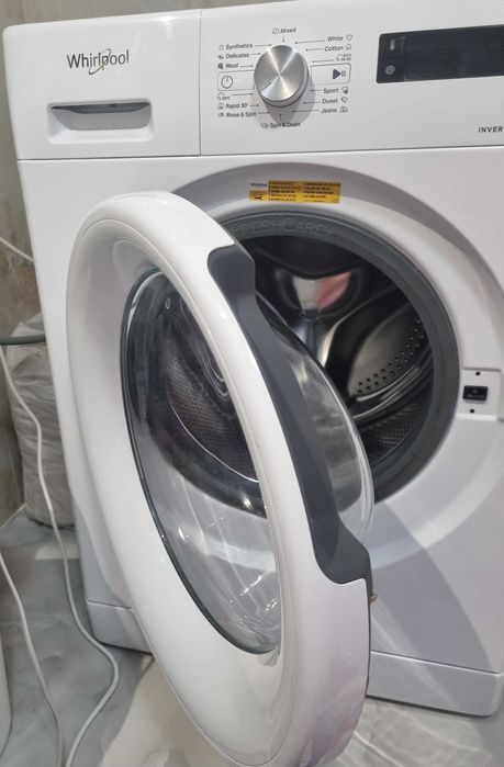 Vand Masina de spalat rufe Whirlpool 7 kg stare impecabila