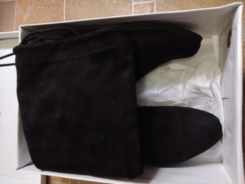 Cizme lungi catifea nr 36 (23.cm)+ bonus o poșetă