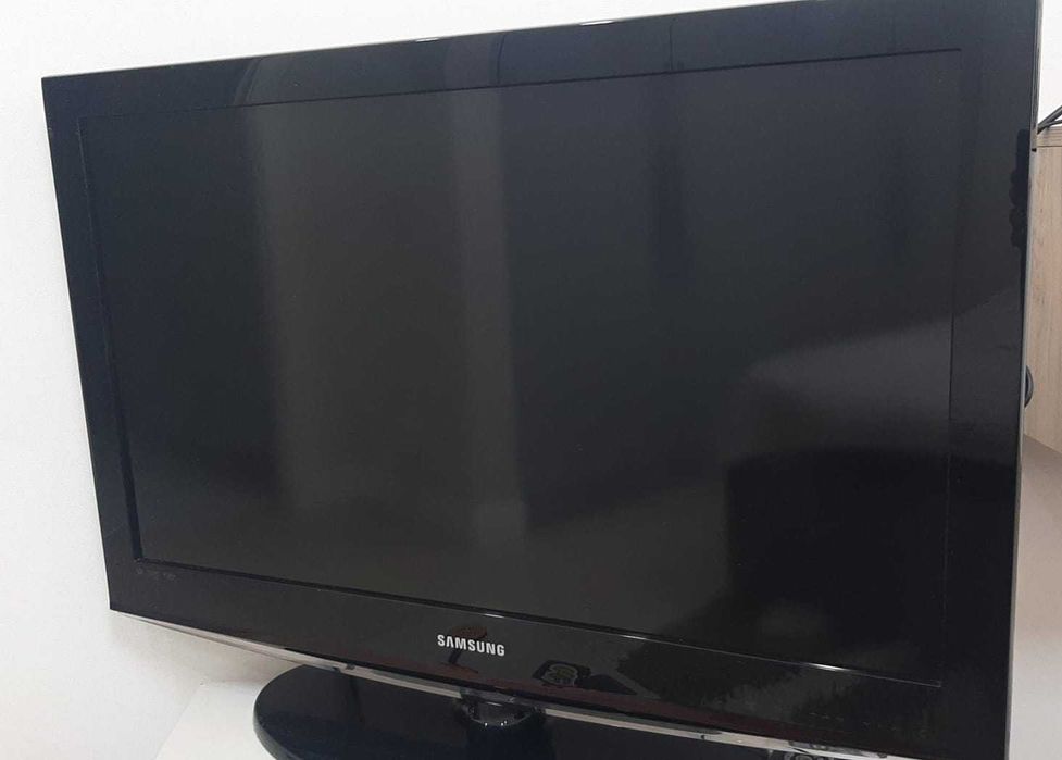Телевизор Samsung