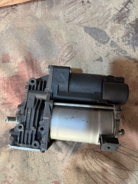 Компресор за s clas w221 airmatic