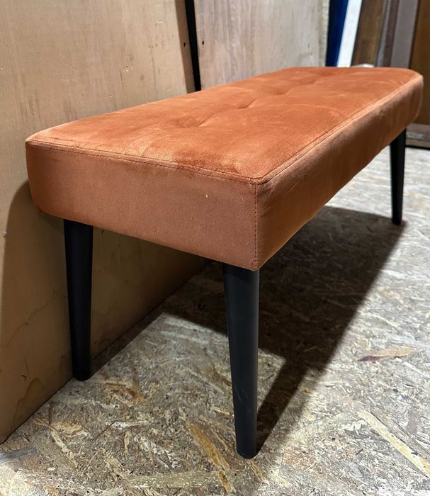 Bancheta cu sezut tapitat; Taburet cu sezut 94x38 cm; Banca; Scaun