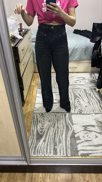 Джинсы черные на худеньких