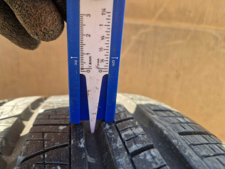2 Pirelli R18 255/55 всесезонни гуми  DOT2518