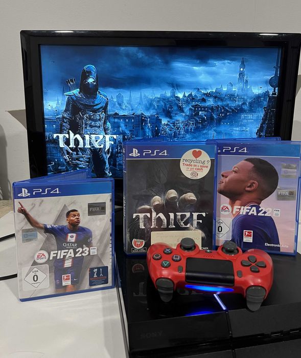 Consolă Sony PS4,  500GB, 3 jocuri si o maneta!