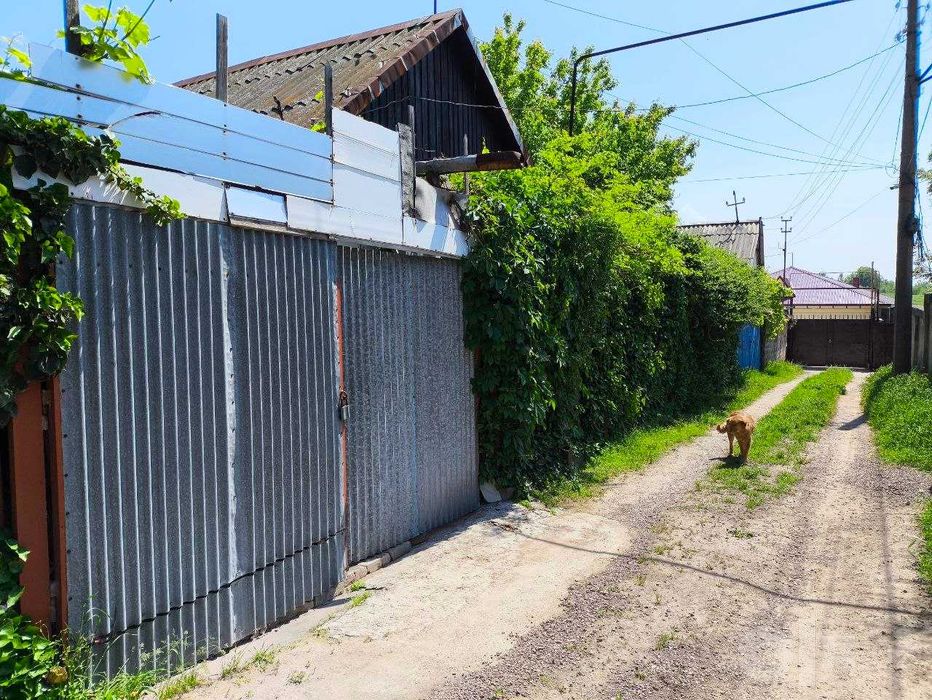 Продаётся дачный участок.
