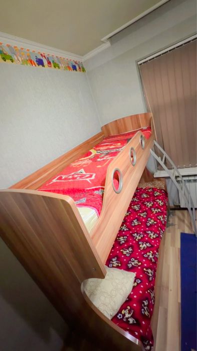 Кровать двухярусная