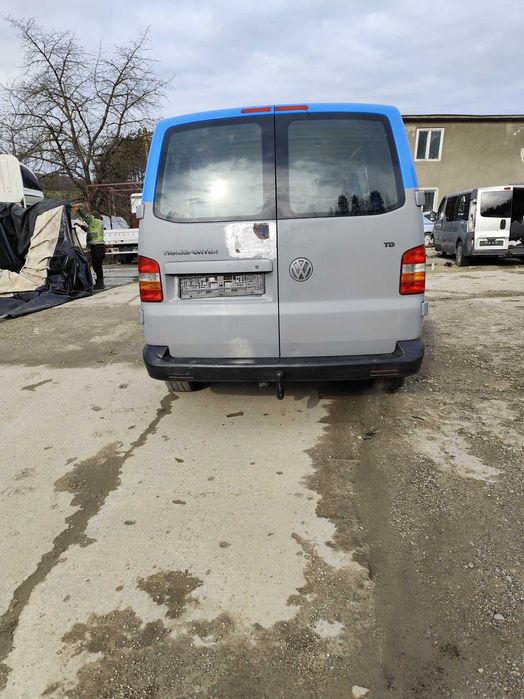 Dezmembrez V.W T5 mot 2.5 euro 4 cod mot.BPC