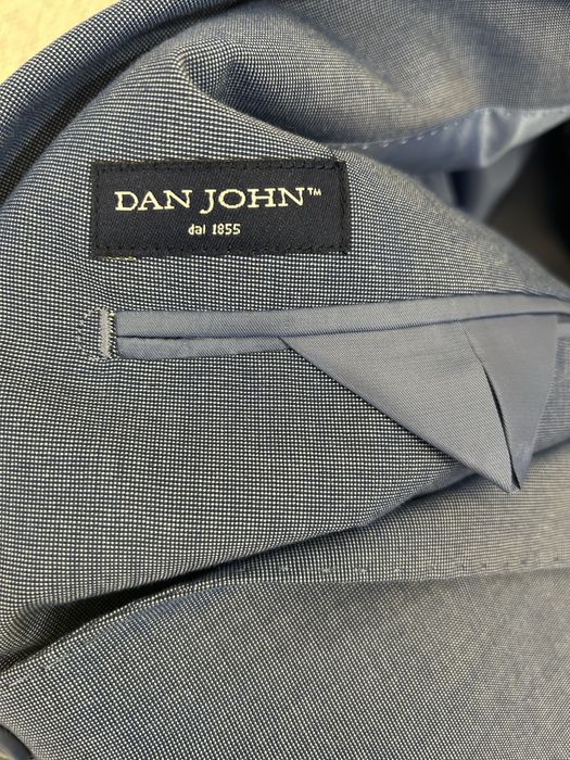 Costum Barbatesc Dan John