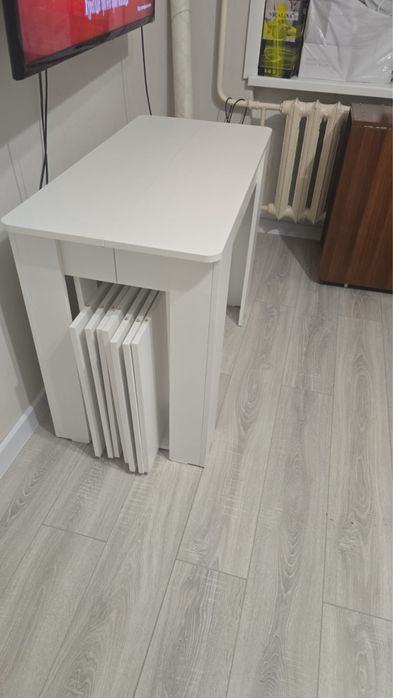 Стол для гостинной 4 метра