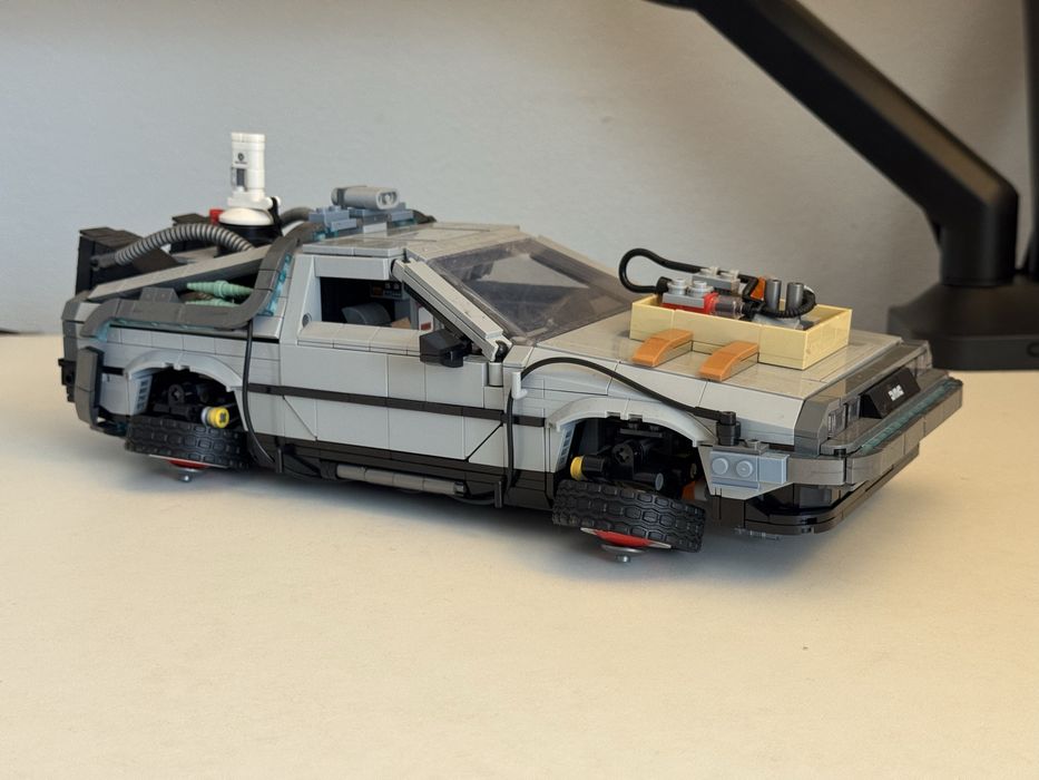 DeLorean – Back to the Future 10300 – Machetă construită
