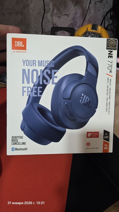 JBL Tune 770 NC наушник