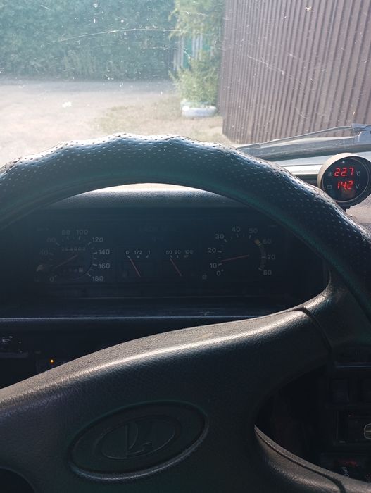 Нива на полном ходу