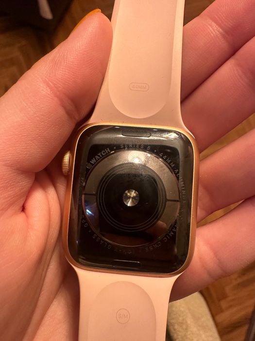 Apple watch Series 5 44 mm  - като нов!!!