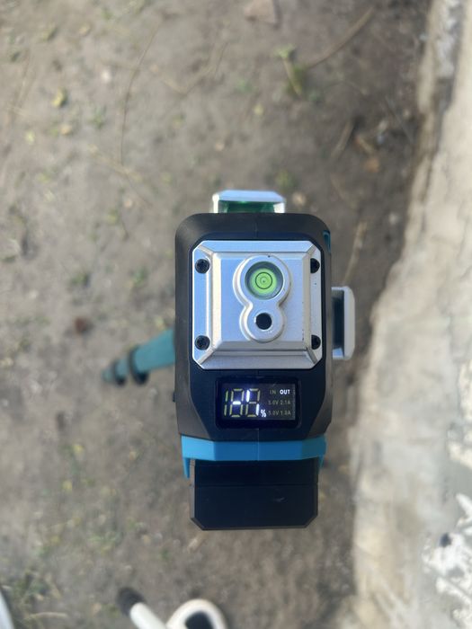 Vand nivela laser