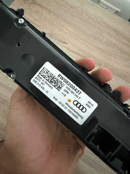 Оригинален климатроник Audi A4/A5/S4/S5 B9/F5 – 8W0820043T