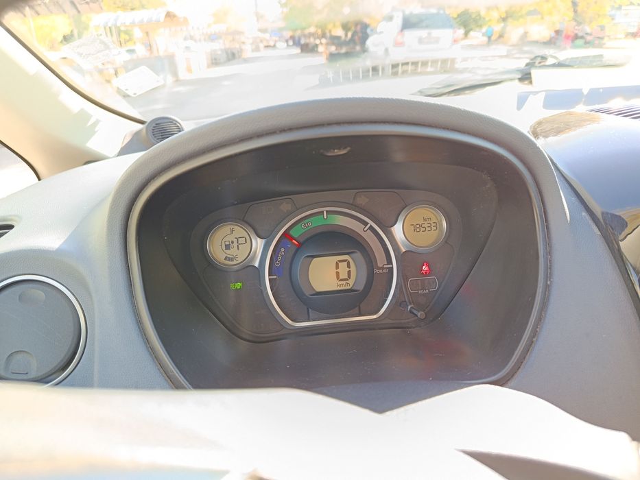 Peugeot iOn 100% electric