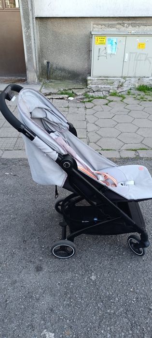 Cybex Beezy лятна количка