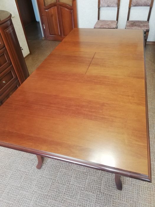 Стол гостиный на 10 персон