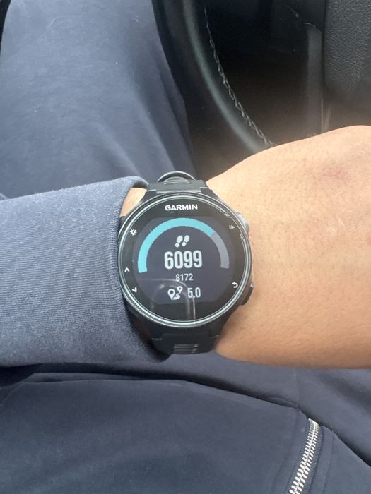 Продам часы Garmin Forerunner 735XT в идеале