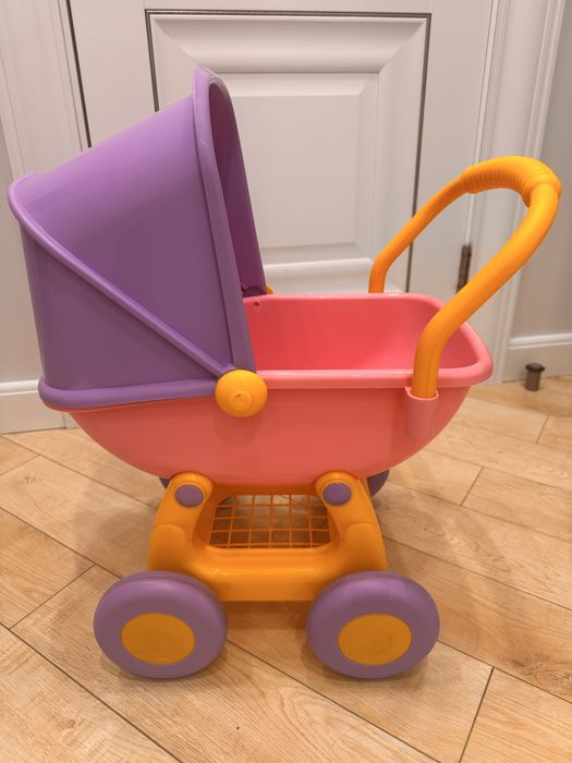 Стол со стулом, коляска для кукол, доска