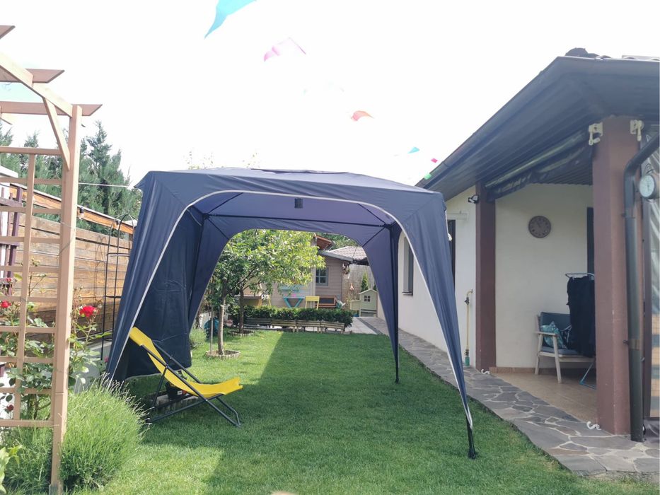 Casa parter  sat Miroslava