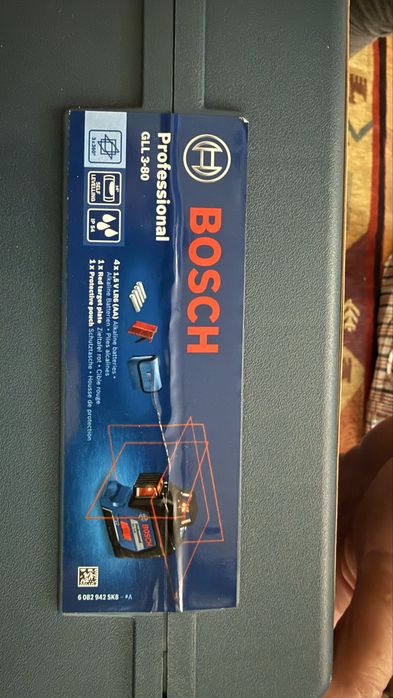 Nivela laser Bosch Profesional 3 linii 360 grade noua sigilata  model GLL 3-80