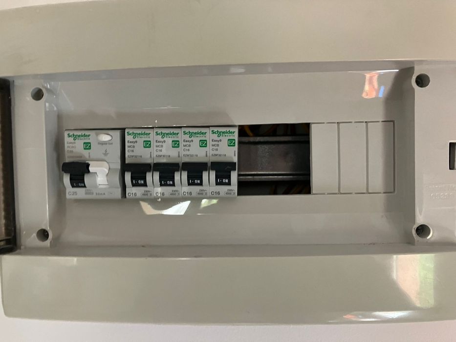 Electrician cu experienta - Cluj Napoca si imprejurimi