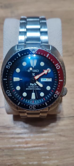 Продаю Часы InVicta и SEIKO Механика.