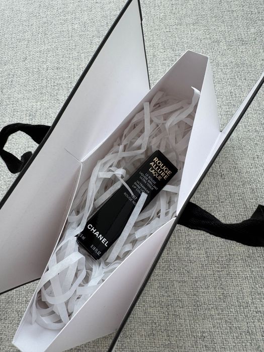 Chanel Rouge Noir - гланц за устни
