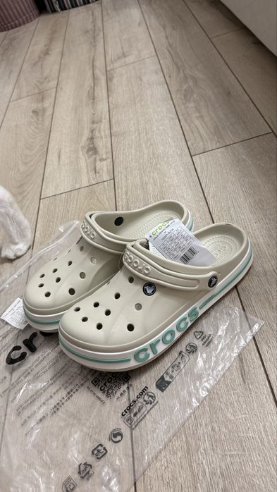Продам crocs не подошел мне размер