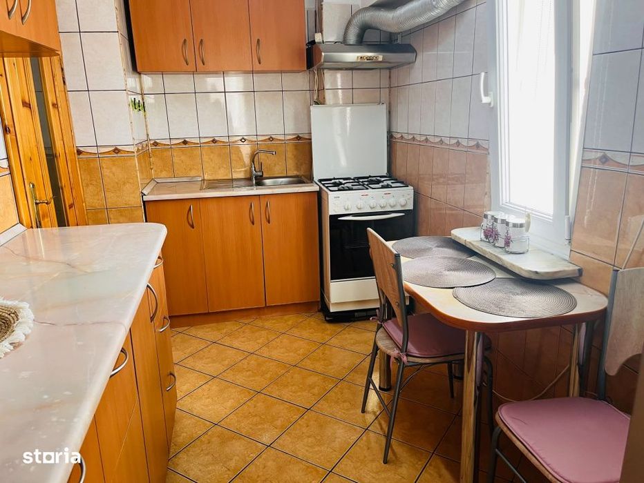 Apartament ultracentral, 3 camere, cu priveliste de vis, langa Mercur
