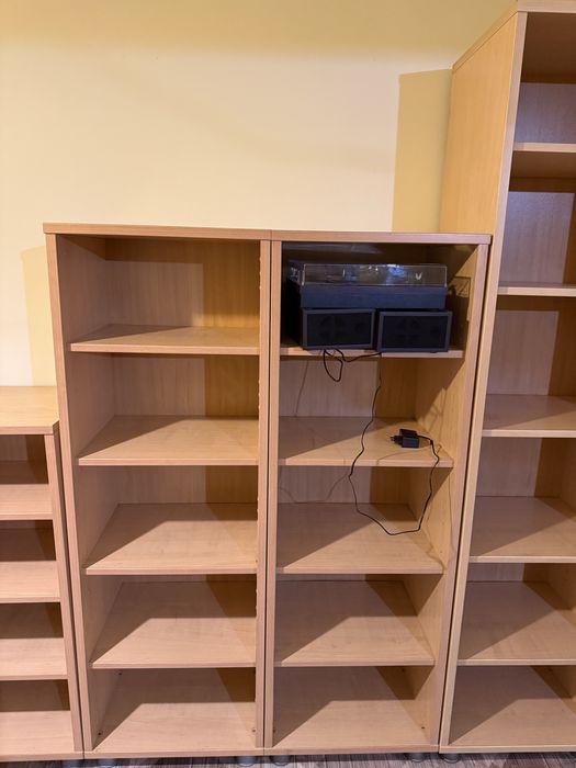 Стеллажи для книг