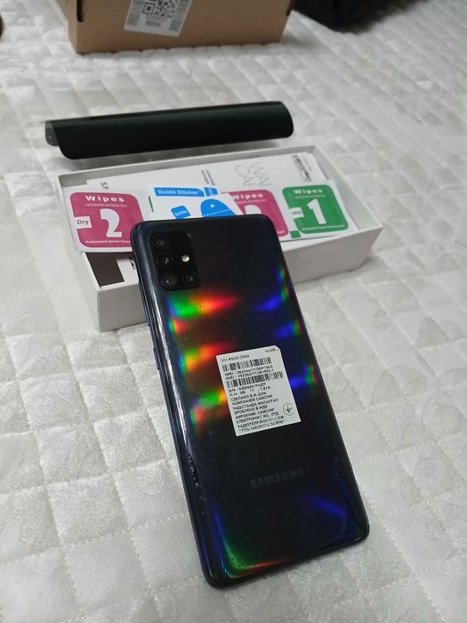 Samsung A51 телефон