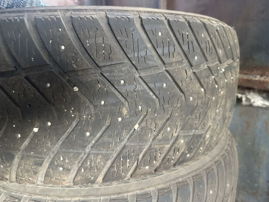 Автошины зимние.