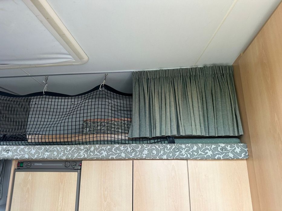 Autorulota Ford Transit 2.0diesel 7 locuri 2001