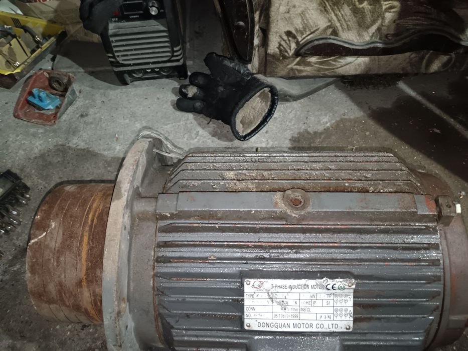 Продам электродвигатель 10кв