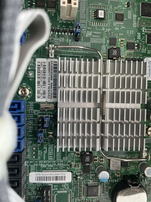 Серверное шасси CSE-825