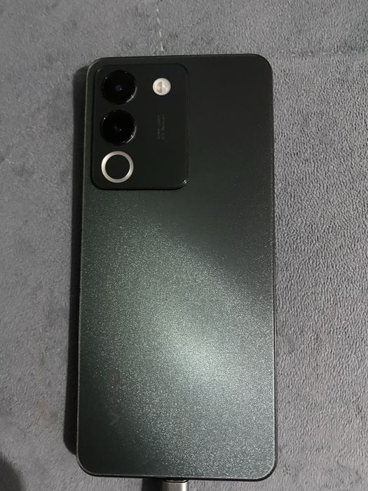 Продам телефон VIVO V29e 5G