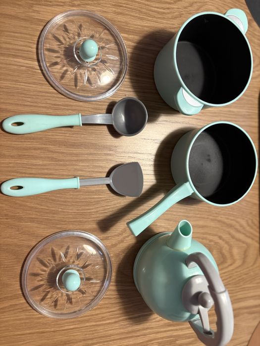 Set bucatarie cu accesorii