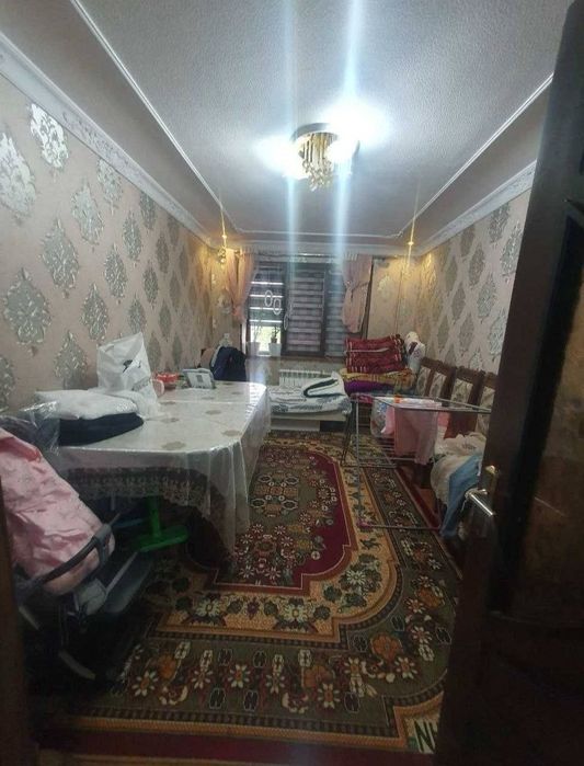 Срочно Продаётся Мирабад Саракулька 3/4/4 ремонт средний с мебелью !