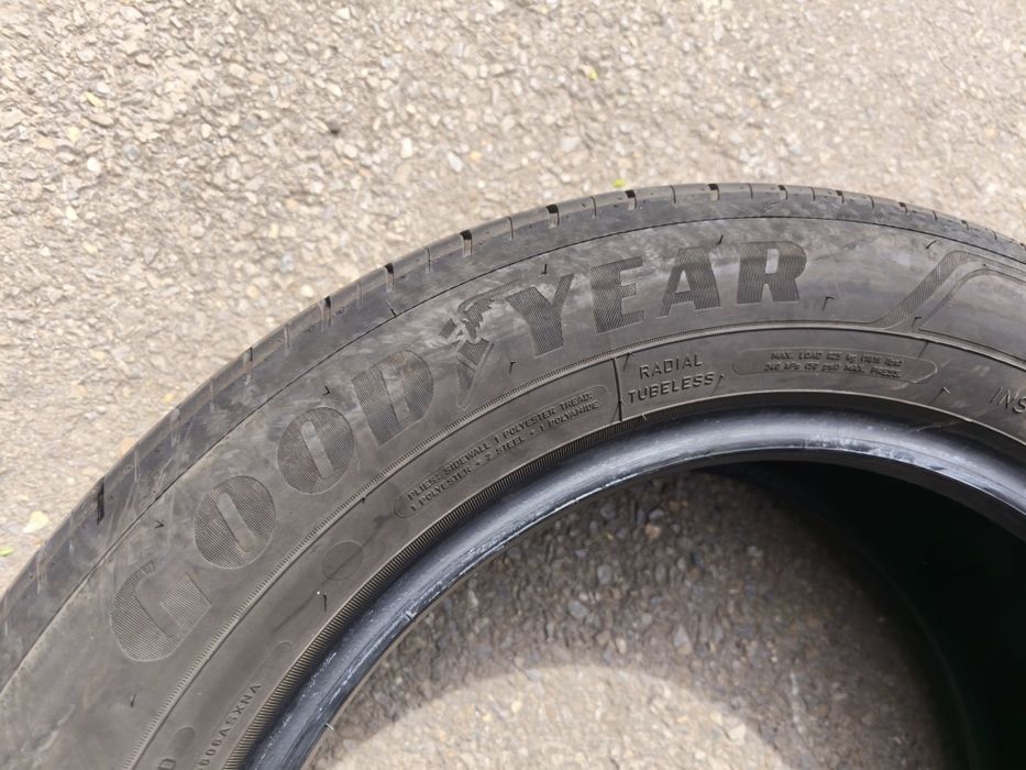 225/55/17" 4бр Good year efficient grip performance,dot4321,6-7mm