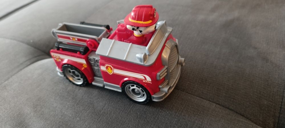 Детско камионче Batwhrels  и пожарна кола маршал Raw patrol