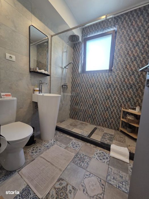 Studio | Peninsula | Afacere La Cheie
