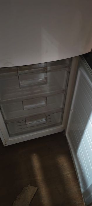 Продам 2 холодильника LG, Indesit