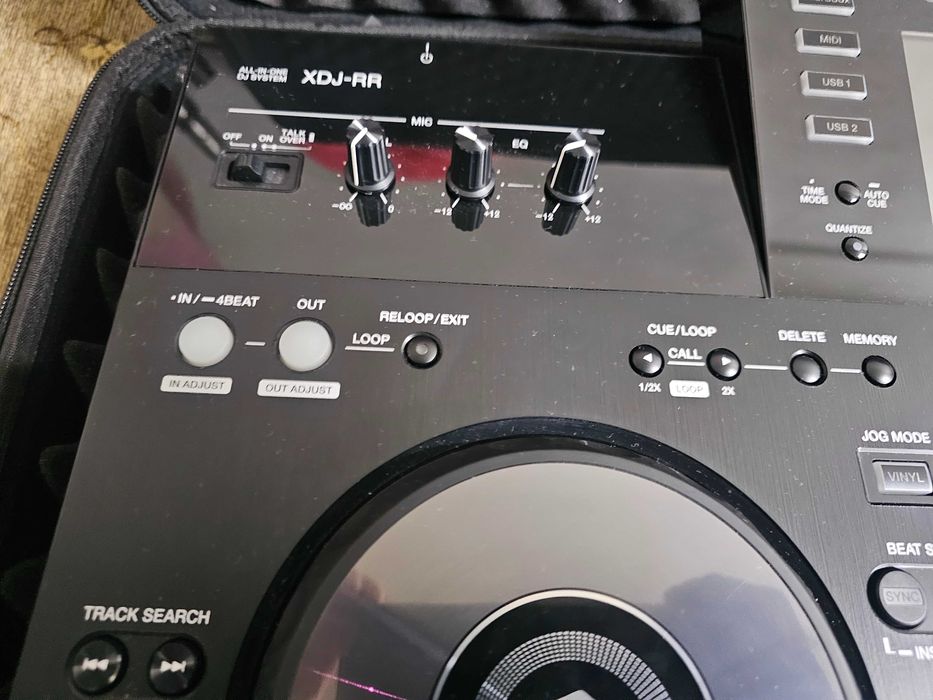 XDJ-RR,неразличим от нов ,нова цена с кейса е 650 еврo
