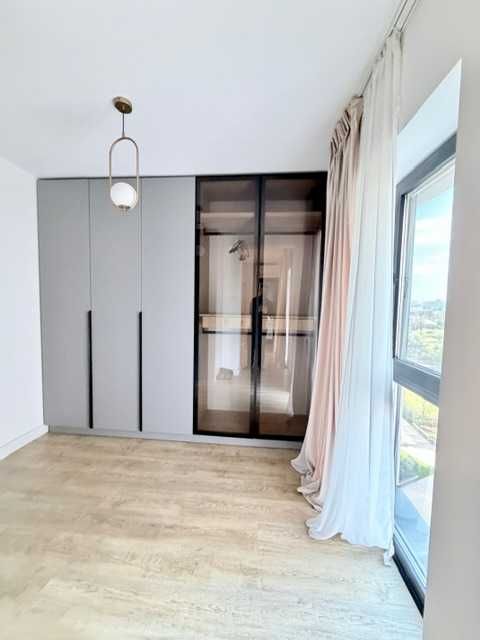Proprietar - închiriez apartament modern cu 3 camere, loc de parcare subteran, gradina interioara, Romexpo / Expozitiei /