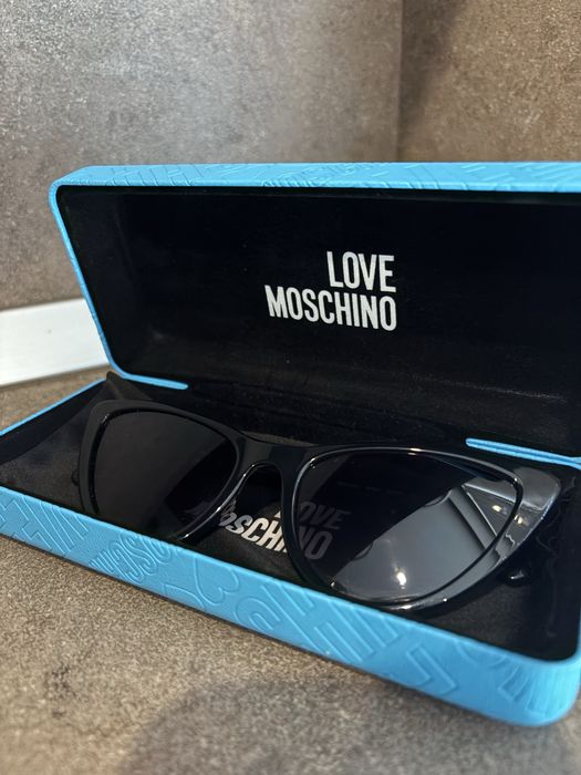 Очила Love Moschino