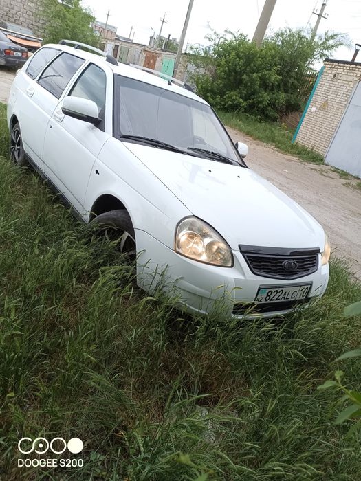 Приора универсал продам