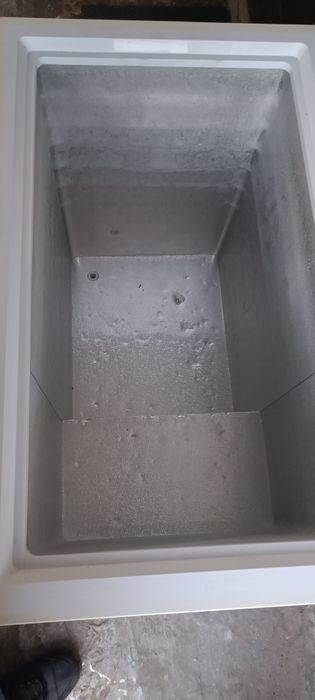 Продам морозильник 200 л