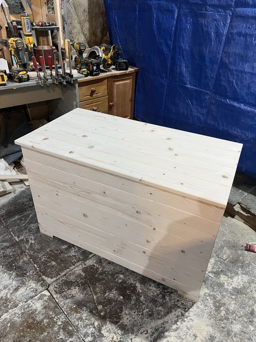 Ракла,сандък изцяло от масив